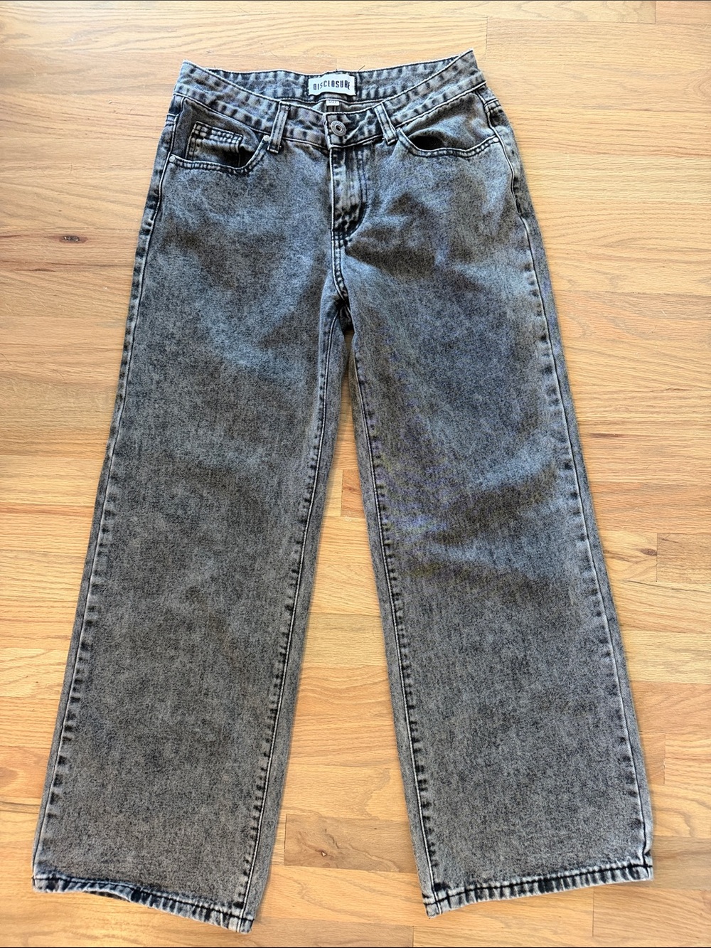 Wide-Leg Women's Jeans in Washed Gray - Classic Flare
